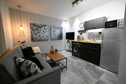 Luxury Queen Mountian - Housity