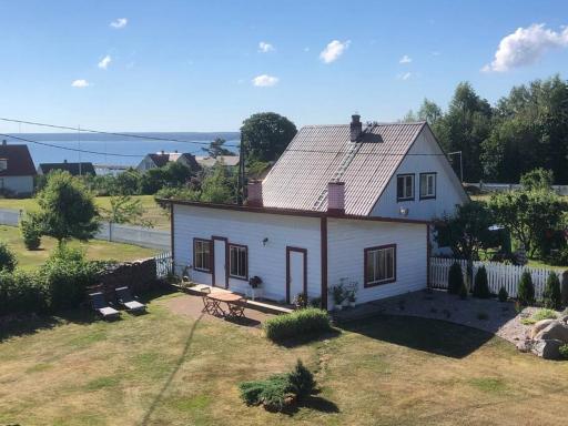 Vacation cottage in Käsmu the Captain's Village - Housity