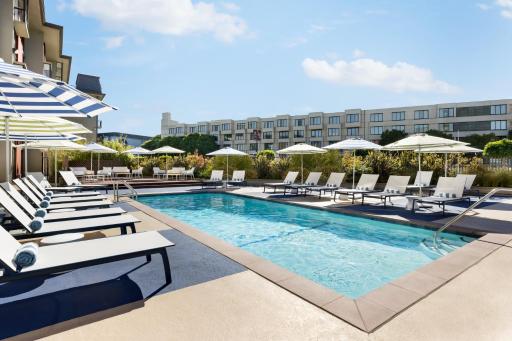 Hotel Caza Fisherman's Wharf - Housity