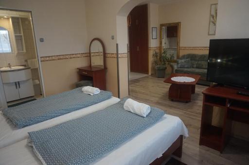 Hotel Ajka - Housity