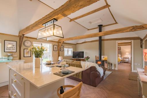 Cart Lodge by Bloom Stays - Housity