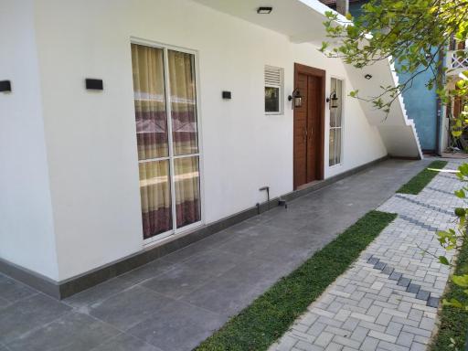 GOLDEN VILLA - Housity