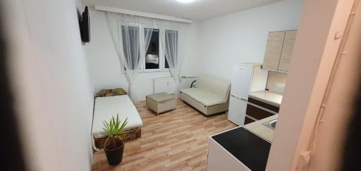 Garsoniera-Bezdružice - Housity