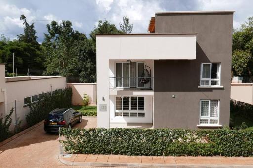 Ndege Villa ~ Luxury Living, Kitale Close to Town - Housity