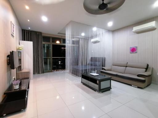 03A-Mount Austin Palazio Studio Homestay for 2pax WIFI - Housity
