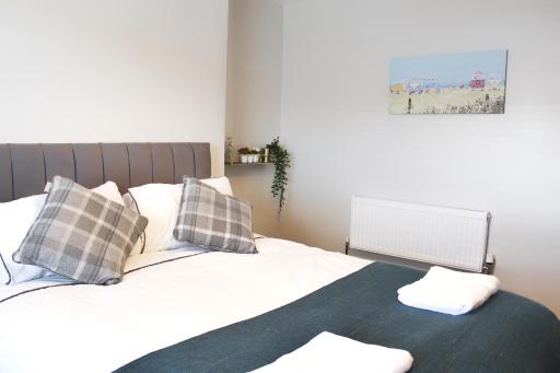 Vacation Home - Garden, Netlfix, Wifi. - Housity