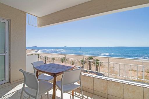 Mouille Point Apartments - Housity