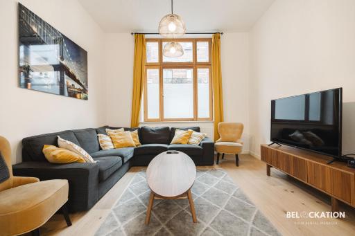 Maison spacieuse de 6 chambres proche gare midi - Housity