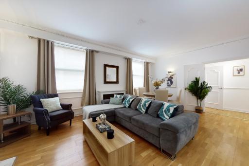 Stay in bond street - Housity