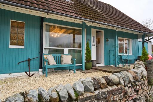 The Moorings, overlooking Loch Fyne - Housity