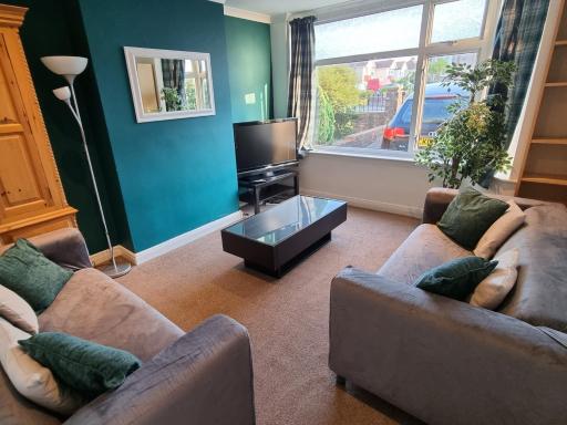 Mackie House by Cliftonvalley Apartments - Housity