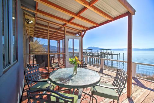 Lakefront Sanctuary with Mount Konocti Views - Housity