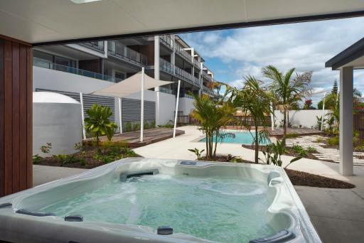 Tahunanui Oceanview Apartment - Housity