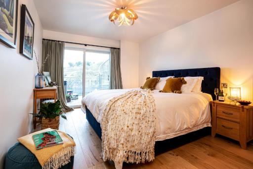 Clearwater - Luxury lakeside house - Housity