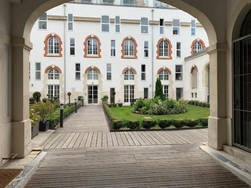 Studio Terrasse, ancienne maison de champagne - Housity