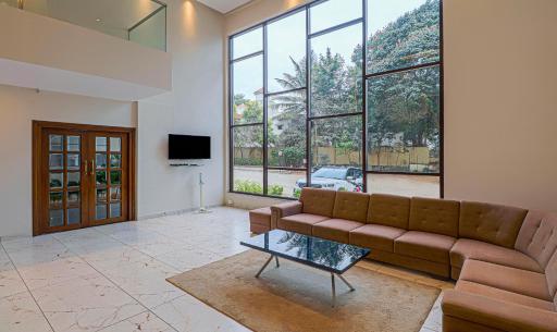 Treebo YC Grand Boutique, Electronic City - Housity