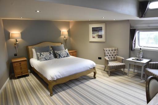 The Barge Tarbert - Housity