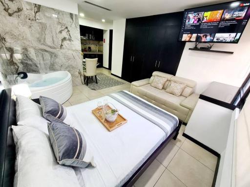Ecusuites Habitación VIP con Jacuzzi Hidro - Housity