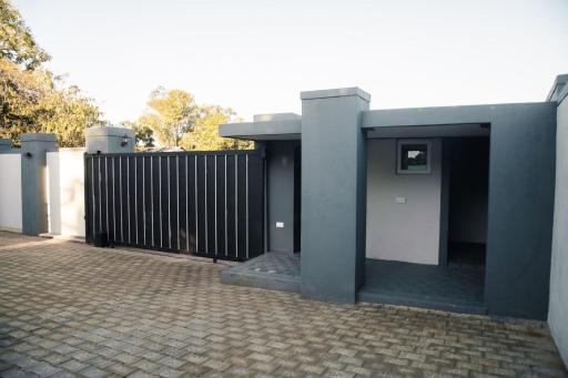 Raika Executive Villa - Housity