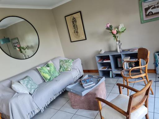 Oregon Apartment Cape Town - Housity