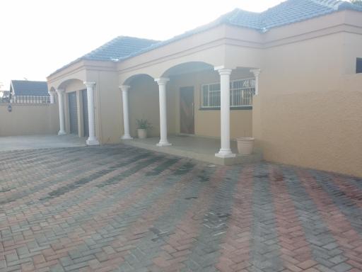 Alicia's B&B - Housity