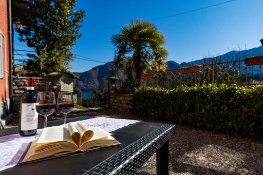 Tranquilla abitazione nel verde a 400m dal lago - Housity