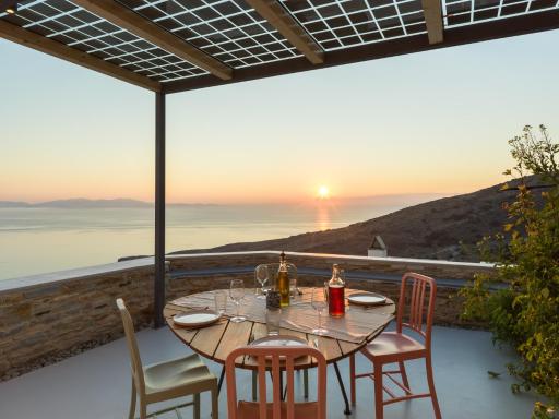 The Marble House, Design, Sustainable, and a view - Housity