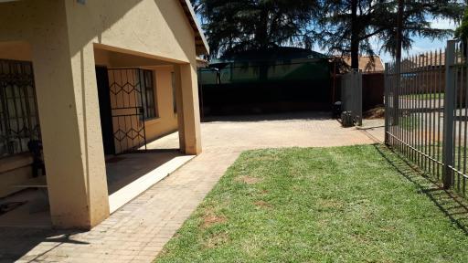 C - Land guest house Meyerton - Housity