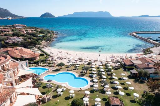 Hotel Resort & Spa Baia Caddinas - Housity