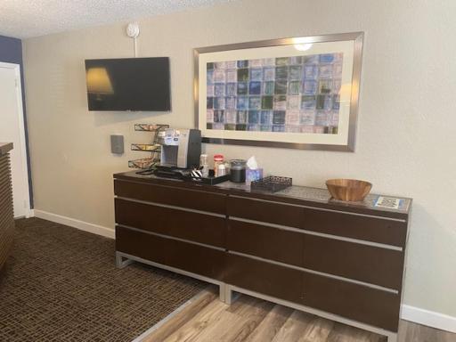 Andy Griffith Parkway Inn - Housity