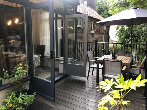 The Barn by the Stream - Housity