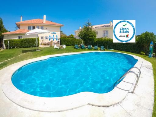 Carcavelos Surf Hostel & Surf Camp - Housity