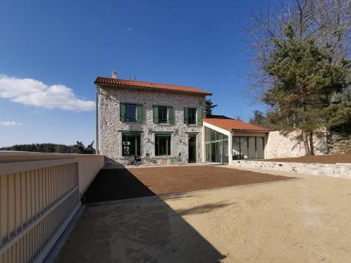 Gîte Confortable et Clos, Idéal pour Vacances Nature entre Haute-Loire et Ardèche - FR-1-582-335 - Housity