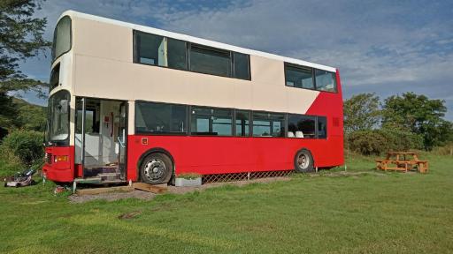 Lovingly converted self catering Double Decker Bus - Housity