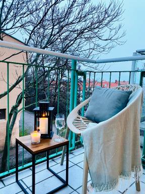 Saniertes Studio - Elisa - mit Balkon, WLAN, Smart-TV & Küche in City-Nähe - Housity