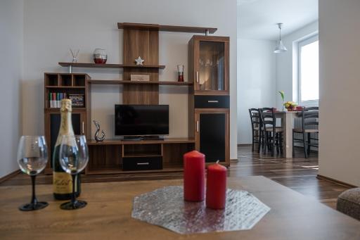 SGL apartment Liptovska with free parking - Housity