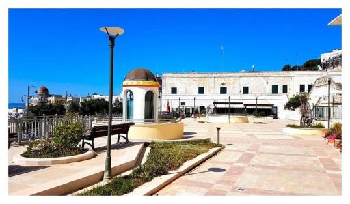 Grazioso appartamento in palazzo storico con vista mare - Housity