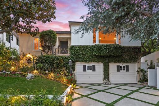 Luxury Canyon Villa With Heated Jacuzzi - Housity
