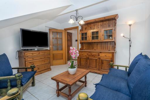 GuestHost - Penthouse Central apartments vista Monte Priesnig - Hizvo