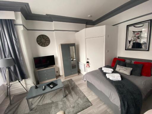Blackpool Abode - 124 Elite Apartments - Housity