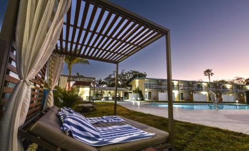 Golden Host Resort Sarasota - Housity
