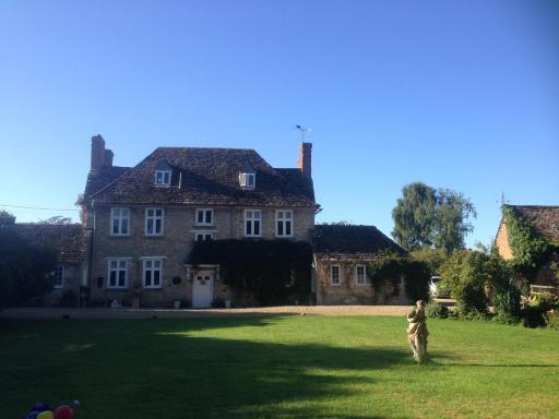 Buscot Manor - Housity