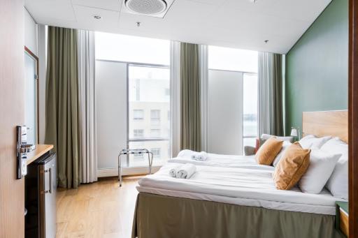 Hiisi Hotel Helsinki Jätkäsaari - Housity