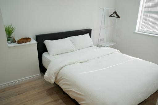 Modern 3 Bedroom Coastal Home - Housity