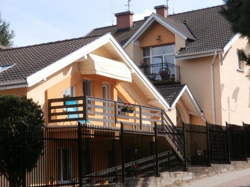 Pokoje Gościnne - Noclegi Charzykowy - Housity