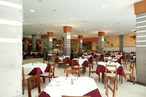 Hotel LIVVO Lago Taurito & Aquapark - Housity