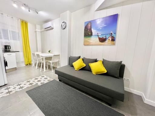 Cozy Suite apartment, WiFi! - Housity