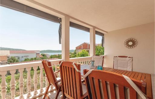 Two-Bedroom Apartment In Pirovac - Housity