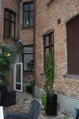 H5 Hotel - Housity