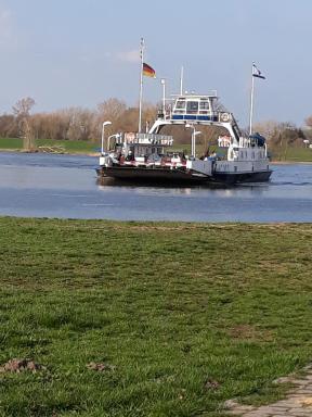 Ferienwohnung an der Elbe - Housity